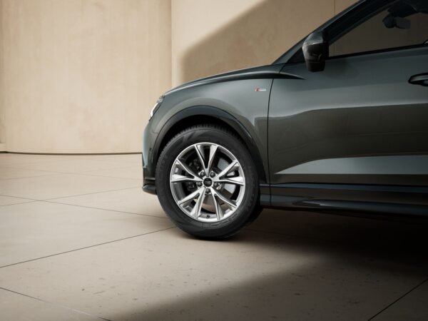 Audi Q3 Sportback 35 TFSI - Hình ảnh 3