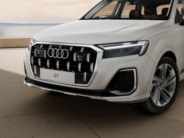 Audi Q7 45 TFSI - Hình ảnh 3