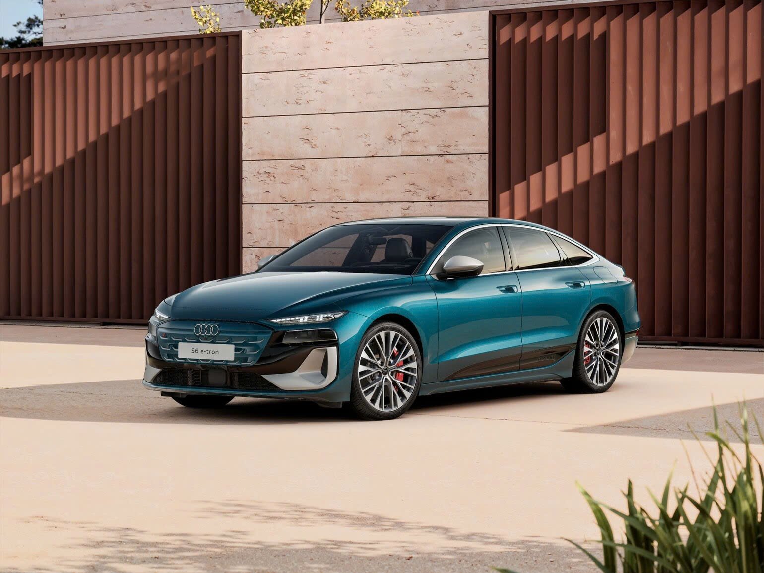 Audi S6 Sportback e-tron: Xe Điện Hiệu Suất Cao Đẳng Cấp Tại Việt Nam